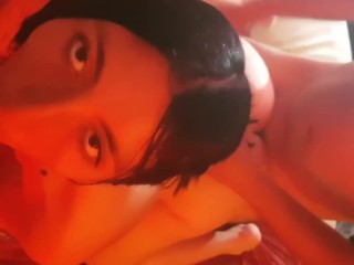 Trải nghiệm đầu tiên với ba người